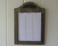 Houten kalender bruin