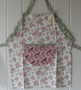 kinderschort 'vogel' met bloemen